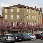 Bed & Breakfast La Bastide De Fontaille 3*