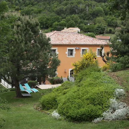 La Bastide De Fontaille Bed & Breakfast 3*