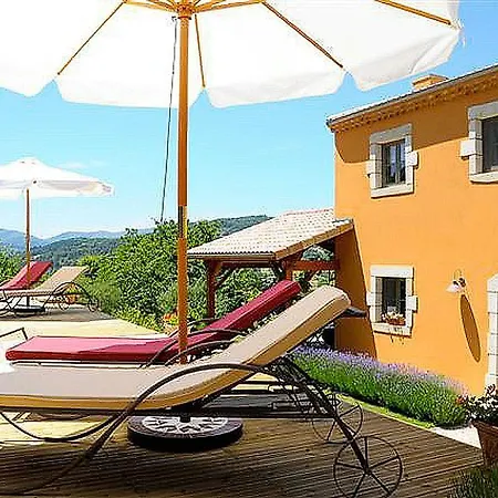Couette-café La Bastide De Fontaille 3*