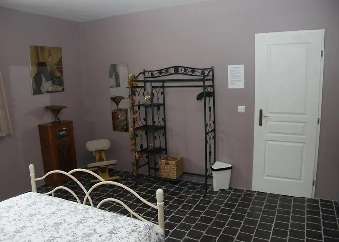 La Bastide De Fontaille Bed & Breakfast 3*