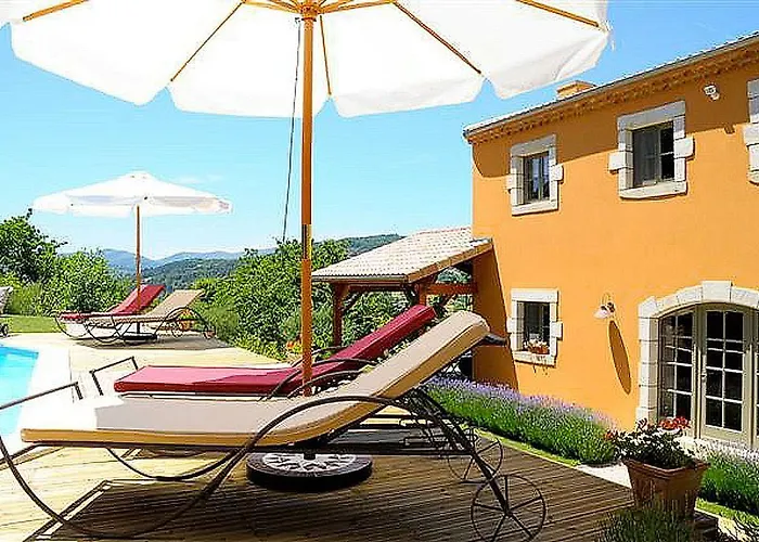 Bed & Breakfast La Bastide De Fontaille 3*